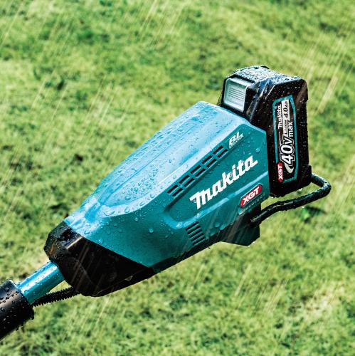 マキタ草刈機 クリアランス EM255 現在不動 makita